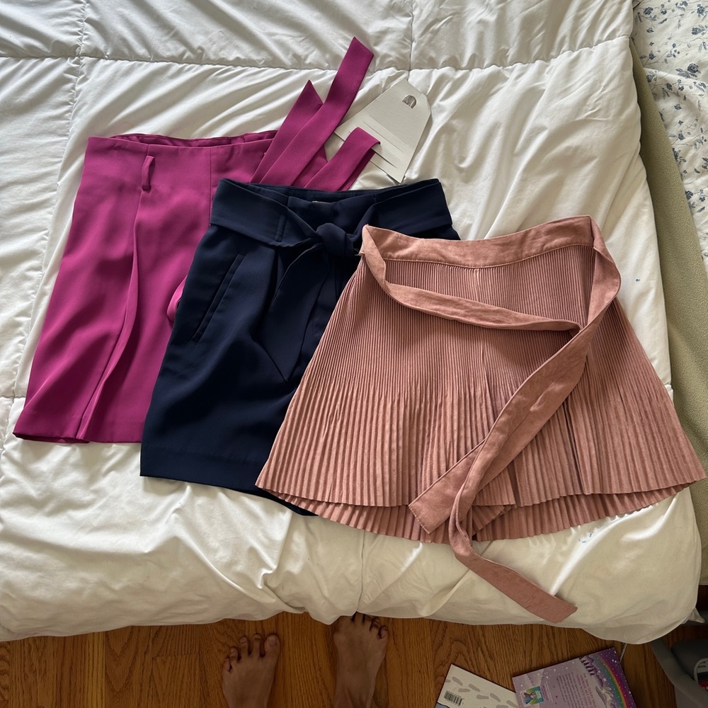 Dress shorts bundle. Great for fall! Great deal!